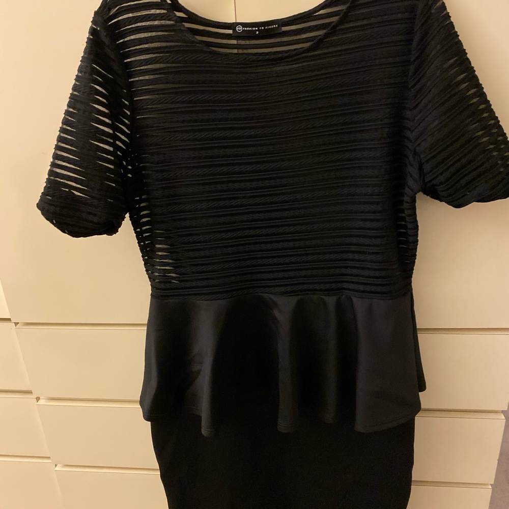 Fashion to Figure- dress 3XL